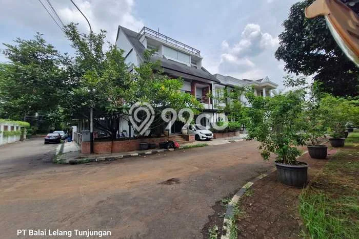 Dijual Rumah Premium dengan Fasilitas Sekitar Lengkap di Pesanggrahan, Jakarta Selatan Dijual Rumah Premium dengan Fasilitas Sekitar Lengkap di Pesanggrahan, Jakarta Selatan
