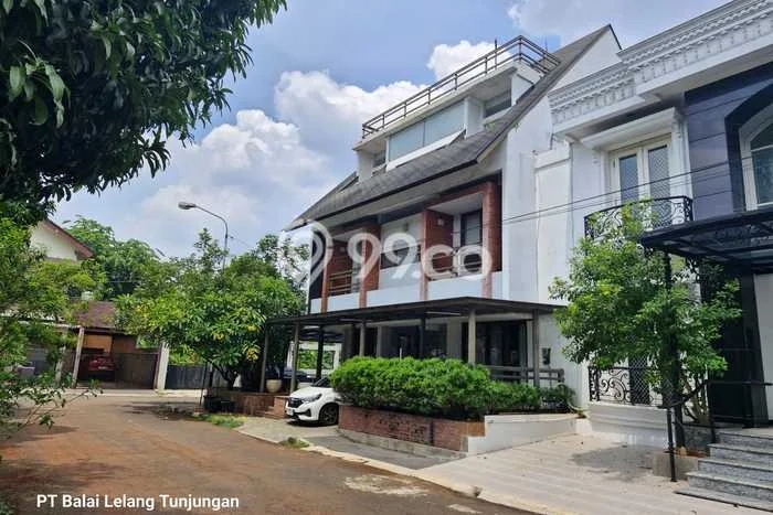 Dijual Rumah Premium dengan Fasilitas Sekitar Lengkap di Pesanggrahan, Jakarta Selatan Dijual Rumah Premium dengan Fasilitas Sekitar Lengkap di Pesanggrahan, Jakarta Selatan