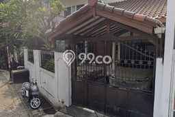 Rumah Elit Modern Tanpa Renovasi di Rempoa Tangerang Selatan Rumah Elit Modern Tanpa Renovasi di Rempoa Tangerang Selatan