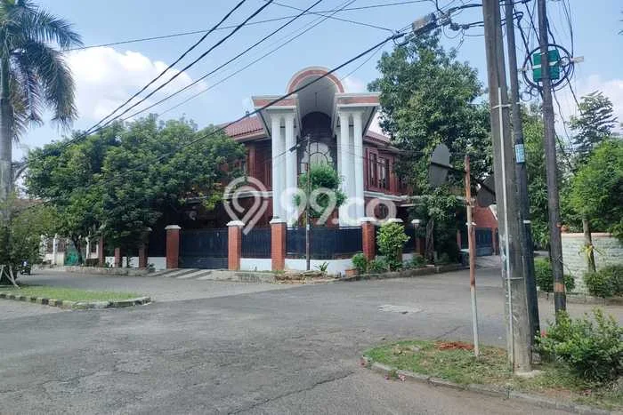 Hot Offer Hunian Mewah Ideal dan Luas di Ciledug, Tangerang Hot Offer Hunian Mewah Ideal dan Luas di Ciledug, Tangerang