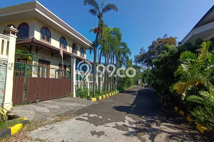 Dijual Hunian Mewah dengan Fasilitas Sekitar Lengkap di Kembangan, Jakarta Barat Dijual Hunian Mewah dengan Fasilitas Sekitar Lengkap di Kembangan, Jakarta Barat