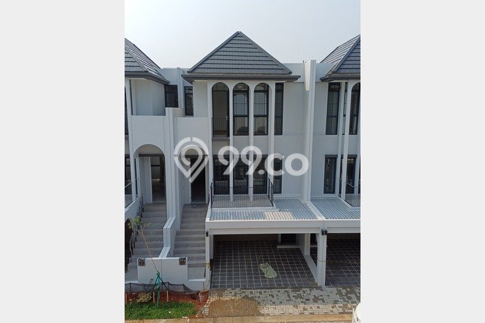 Rumah Mewah Dijual LT 84m2 di BSD, Tangerang Selatan Rumah Mewah Dijual LT 84m2 di BSD, Tangerang Selatan