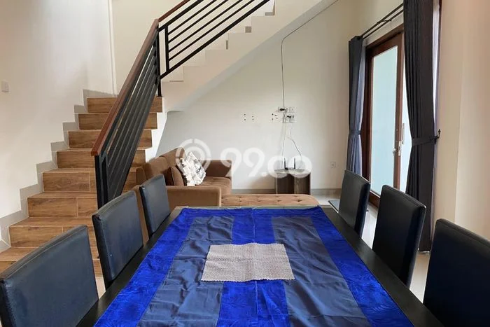 Disewakan! Rumah 3 Kamar Tidur &
3 Kamar Mandi di Sanur, Denpasar Disewakan! Rumah 3 Kamar Tidur &
3 Kamar Mandi di Sanur, Denpasar