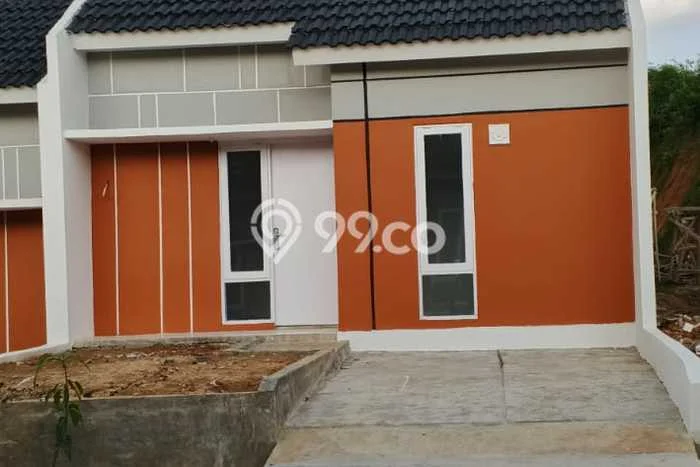 Rumah Mewah 2 KT 1 KM di Kawasan Asri Kaliwungu, Semarang Rumah Mewah 2 KT 1 KM di Kawasan Asri Kaliwungu, Semarang