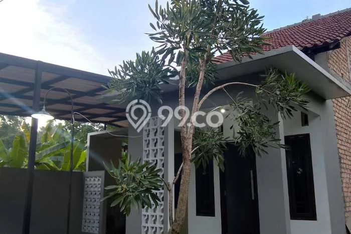 BEST CHOICE! Rumah di , 3 KT, Akses Sekolah, Luas 120m2m² Bangunan 72m2m² BEST CHOICE! Rumah di , 3 KT, Akses Sekolah, Luas 120m2m² Bangunan 72m2m²