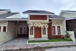 For Sale Rumah 3 Kamar Lokasi Strategis Nyaman dan Strategis di Kalasan For Sale Rumah 3 Kamar Lokasi Strategis Nyaman dan Strategis di Kalasan