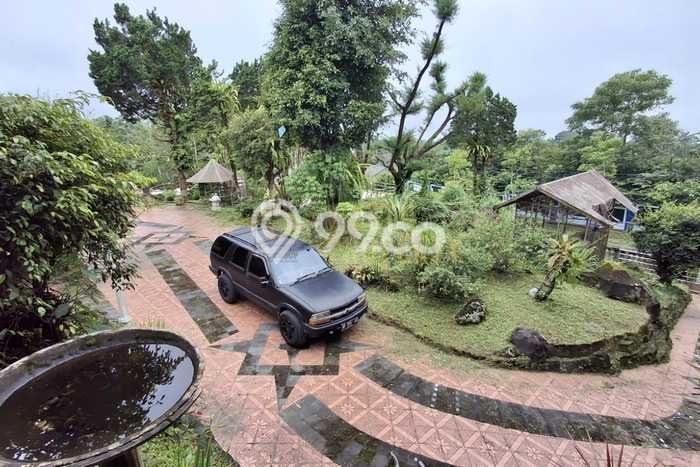 Vila Kawasan Pakem, Dimensi 1300m2m², Cocok untuk hunian keluarga Vila Kawasan Pakem, Dimensi 1300m2m², Cocok untuk hunian keluarga