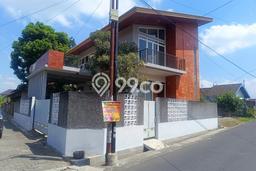 Jual Rumah Bagus Siap Huni LB 210m2 di Kalasan, Sleman Jual Rumah Bagus Siap Huni LB 210m2 di Kalasan, Sleman