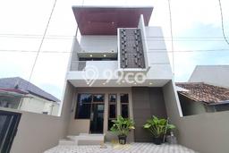 Hunian Cantik Modern Lb 180m2 di Depok, Sleman Hunian Cantik Modern Lb 180m2 di Depok, Sleman