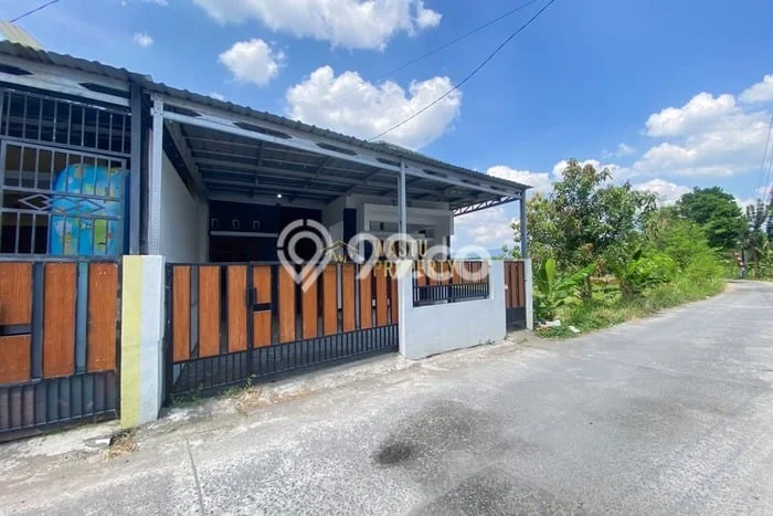 Rumah Modern Minimalis 3 Kamar Siap Huni di Bantul Rumah Modern Minimalis 3 Kamar Siap Huni di Bantul