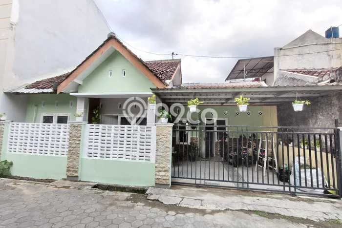 Jual Rumah Harga Miring Banguntapan Punya 3 KT & LT 72m2 Jual Rumah Harga Miring Banguntapan Punya 3 KT & LT 72m2