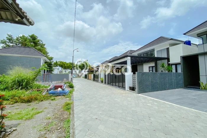 Jual Rumah Favorit Siap Huni LB 100m2 di Ngaglik, Sleman Jual Rumah Favorit Siap Huni LB 100m2 di Ngaglik, Sleman