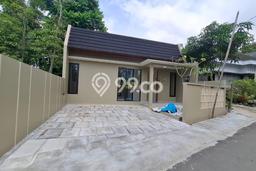 Rumah Modern Cantik 3 KT Siap Huni di Ngaglik Rumah Modern Cantik 3 KT Siap Huni di Ngaglik