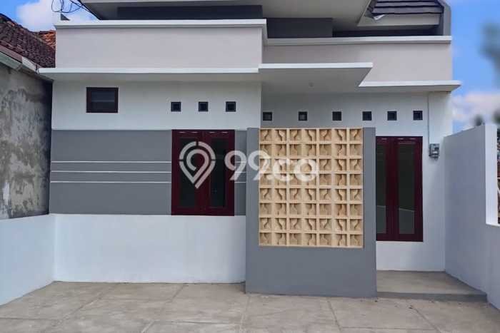 For Sale Rumah 3 Kamar Lokasi Ideal Nyaman dan Strategis di Sewon For Sale Rumah 3 Kamar Lokasi Ideal Nyaman dan Strategis di Sewon
