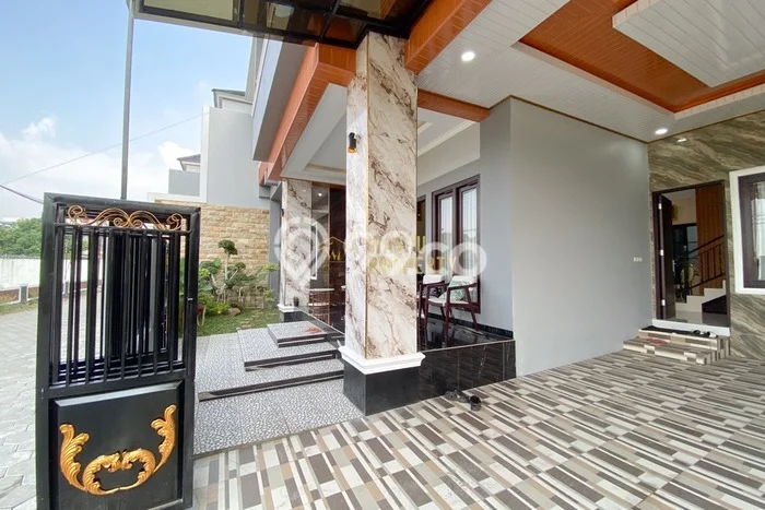 Rumah Luxury Modern Tanpa Renovasi di Maguwoharjo Yogyakarta Rumah Luxury Modern Tanpa Renovasi di Maguwoharjo Yogyakarta