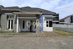 BEST CHOICE! Rumah area Kalasan, Luas 125m2m² Bangunan 75m2m² BEST CHOICE! Rumah area Kalasan, Luas 125m2m² Bangunan 75m2m²