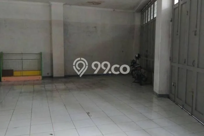 Gudang untuk Disewa di Pusat Bandung Luas Bangunan 1400m2 Gudang untuk Disewa di Pusat Bandung Luas Bangunan 1400m2
