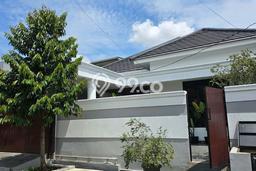 Siap Huni Rumah Mewah 5 Kamar di Bekasi Barat Dekat ke Mana Pun Siap Huni Rumah Mewah 5 Kamar di Bekasi Barat Dekat ke Mana Pun