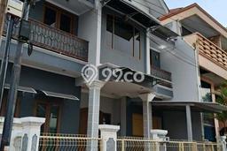 Jual Rumah Favorit Siap Huni LB 300m2 di Duren Sawit, Jakarta Timur Jual Rumah Favorit Siap Huni LB 300m2 di Duren Sawit, Jakarta Timur