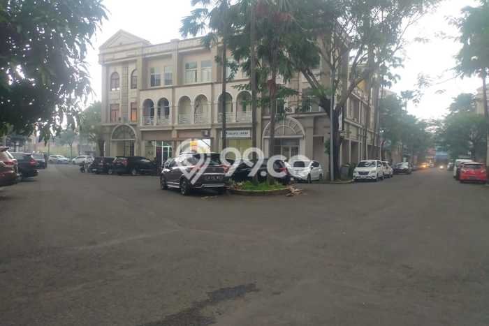 Ruko For Rent di Galaxy, Luas 135m2m², Area Komersial, Jalan Utama Ruko For Rent di Galaxy, Luas 135m2m², Area Komersial, Jalan Utama