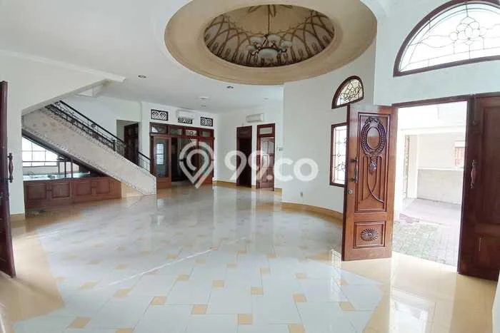 Rumah Disewakan Jakarta Timur LT 300m2 LB 200m2 Area Rawamangun Rumah Disewakan Jakarta Timur LT 300m2 LB 200m2 Area Rawamangun