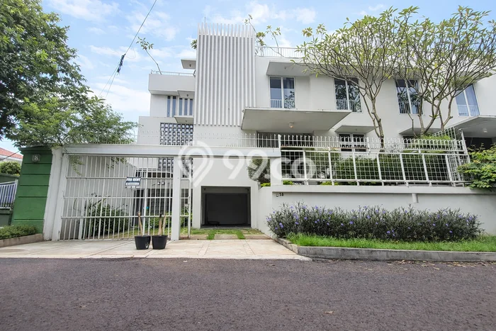Sewa Rumah Murah di Kuningan Jakarta Selatan dengan 4 KT Sewa Rumah Murah di Kuningan Jakarta Selatan dengan 4 KT