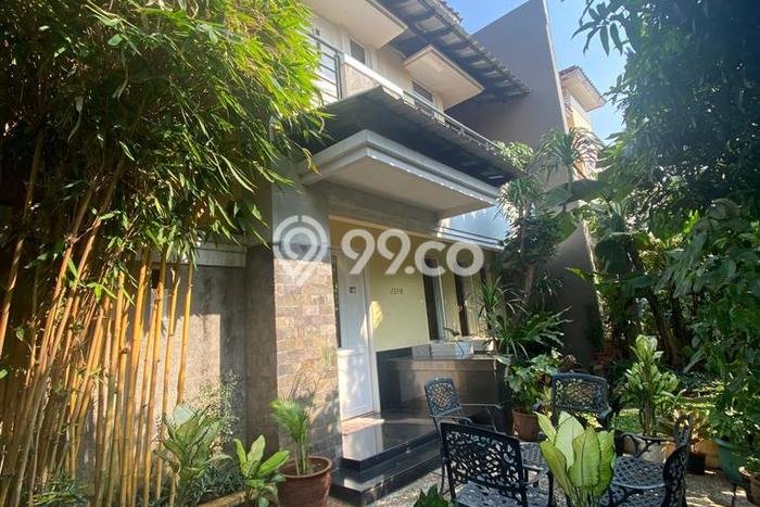 Rumah Elit LB 322m2 Siap Huni Desain Elegan di Cibubur, Depok Rumah Elit LB 322m2 Siap Huni Desain Elegan di Cibubur, Depok