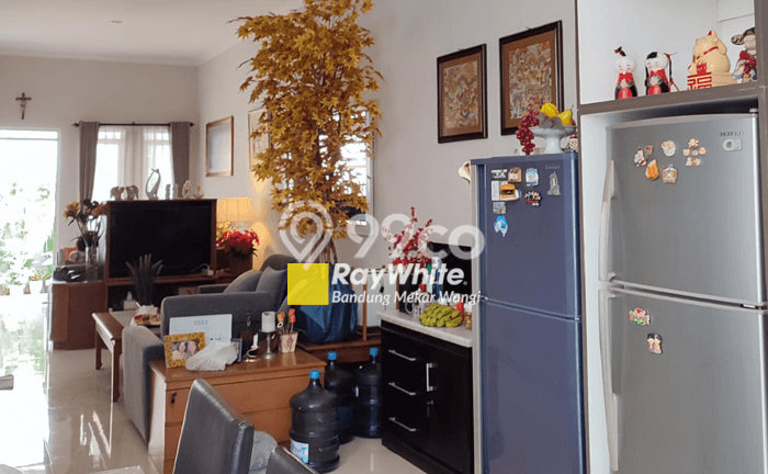 Rumah Minimalis 2 Kamar LT 119m2 di Taman Kopo Indah Rumah Minimalis 2 Kamar LT 119m2 di Taman Kopo Indah