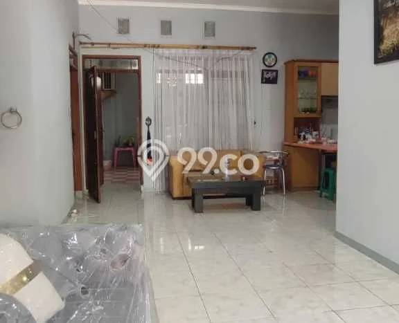 Dijual Hunian Rumah Terawat 3 KT di Taman Kopo Indah, Bandung Dijual Hunian Rumah Terawat 3 KT di Taman Kopo Indah, Bandung