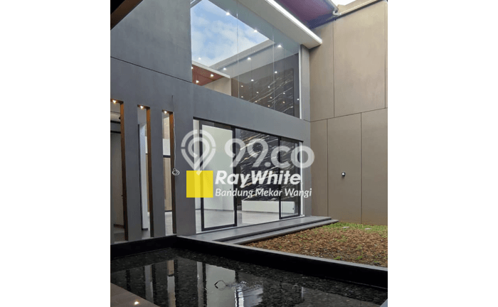 Rumah Mewah LB 580m2 Siap Huni Desain Elegan di Summarecon Bandung, Bandung Rumah Mewah LB 580m2 Siap Huni Desain Elegan di Summarecon Bandung, Bandung