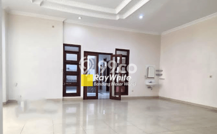 Jual Rumah Luas Elegan Dengan View Cantik di Singgasana, Bandung Jual Rumah Luas Elegan Dengan View Cantik di Singgasana, Bandung