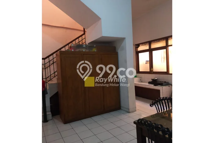 Ruko Bagus Dijual LB 151m2 Lokasi Strategis Bandung Area Cocok untuk Bisnis Ruko Bagus Dijual LB 151m2 Lokasi Strategis Bandung Area Cocok untuk Bisnis