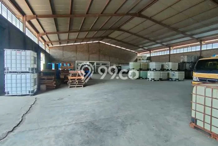 Disewakan Gudang di Kawasan Ramai Bandung Barat Luas 712m2 Disewakan Gudang di Kawasan Ramai Bandung Barat Luas 712m2