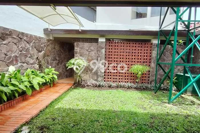 Hunian Elit LB 175m2 Siap Pakai Desain Elegan di Sayap Dago, Bandung Hunian Elit LB 175m2 Siap Pakai Desain Elegan di Sayap Dago, Bandung