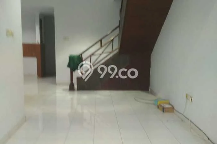 Jarang Ada! Rumah Sewa 3 Kamar Bagus Siap Huni Buaran Jarang Ada! Rumah Sewa 3 Kamar Bagus Siap Huni Buaran