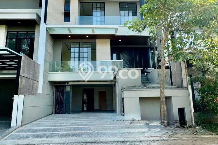 Rumah Elit Modern Siap Huni di Citraland Surabaya Rumah Elit Modern Siap Huni di Citraland Surabaya