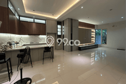 Hunian Mewah LB 252m2 Siap Huni Desain Elegan di Citraland, Surabaya Hunian Mewah LB 252m2 Siap Huni Desain Elegan di Citraland, Surabaya