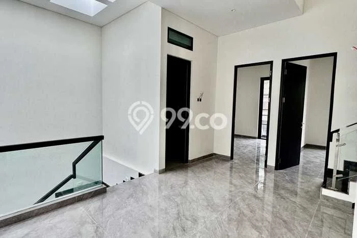 Ready to Use! Premium House LT 210m2 Desain Modern di Citraland Ready to Use! Premium House LT 210m2 Desain Modern di Citraland