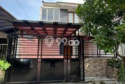 Jual Rumah Strategis Bagus Punya 4 KT di Wonocolo Surabaya - Jual Rumah Strategis Bagus Punya 4 KT di Wonocolo Surabaya -