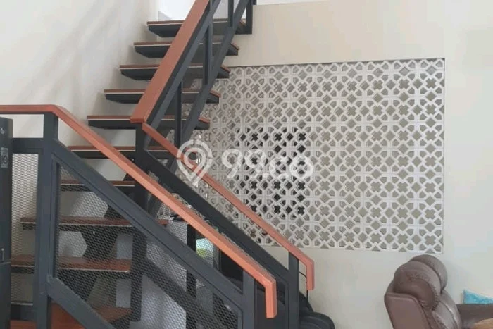 Hunian Cantik Modern Lb 200m2 di Dukuh Pakis, Surabaya Hunian Cantik Modern Lb 200m2 di Dukuh Pakis, Surabaya