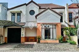 Rumah Mewah LB 300m2 Siap Huni Desain Elegan di Citraland, Surabaya Rumah Mewah LB 300m2 Siap Huni Desain Elegan di Citraland, Surabaya