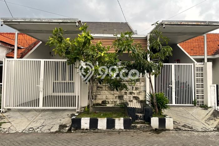 Jual Rumah Minimalis Bagus Punya 4 KT di Rungkut Surabaya SHM Jual Rumah Minimalis Bagus Punya 4 KT di Rungkut Surabaya SHM