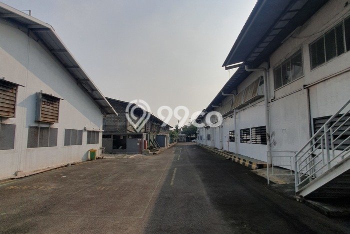 Lokasi Strategis! Dijual Pabrik Bisnis di Karawaci, Tangerang Kondisi Baik Lokasi Strategis! Dijual Pabrik Bisnis di Karawaci, Tangerang Kondisi Baik