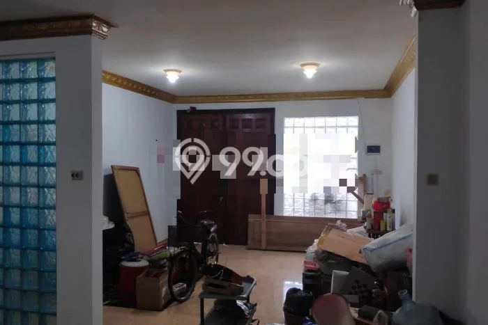 Disewakan! Rumah 3 Kamar Tidur &
3 Kamar Mandi di Jelambar, Jakarta Barat Disewakan! Rumah 3 Kamar Tidur &
3 Kamar Mandi di Jelambar, Jakarta Barat