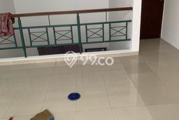 BEST LOCATION! Rumah kawasan , Dekat Tol, 3 KT, Luas 105m2m² Bangunan 210m2m² BEST LOCATION! Rumah kawasan , Dekat Tol, 3 KT, Luas 105m2m² Bangunan 210m2m²