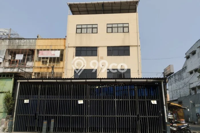 Ruko Dijual di Jakarta Barat LT 299m2 & LB 619m2 Lokasi Terbaik! Ruko Dijual di Jakarta Barat LT 299m2 & LB 619m2 Lokasi Terbaik!