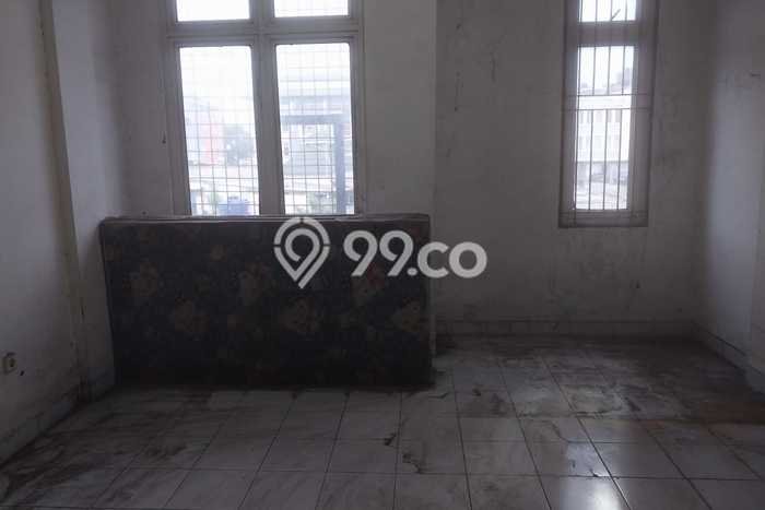 Ruko Dijual di Jakarta Barat LT 44m2 & LB 110m2 Lokasi Terbaik! Ruko Dijual di Jakarta Barat LT 44m2 & LB 110m2 Lokasi Terbaik!