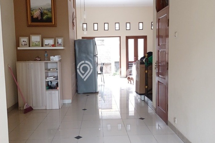 Rumah Mewah Dijual LT 168m2 di Cipondoh, Tangerang Rumah Mewah Dijual LT 168m2 di Cipondoh, Tangerang