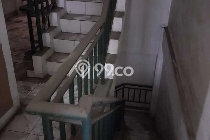 Ruko Dijual di Jakarta Barat LT 44m2 & LB 110m2 Lokasi Terbaik! Ruko Dijual di Jakarta Barat LT 44m2 & LB 110m2 Lokasi Terbaik!