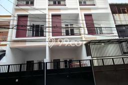 Rumah Minimalis 4 KT di Jelambar Jakarta Barat Unfurnished Rumah Minimalis 4 KT di Jelambar Jakarta Barat Unfurnished